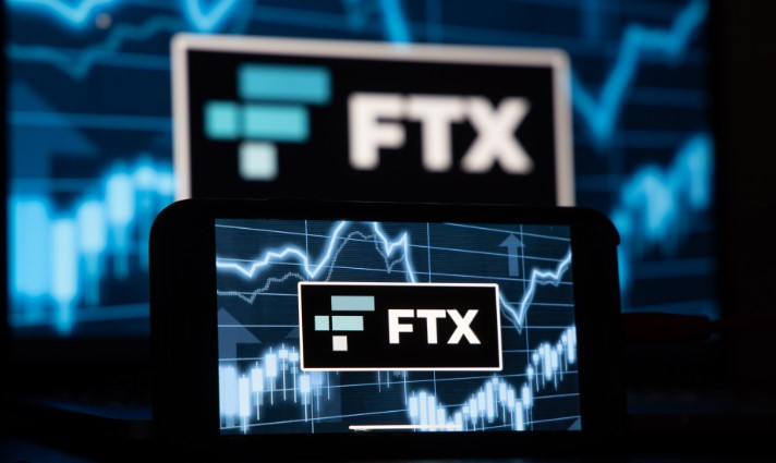 مقامات آمریکا 3 نفر را متهم به حمله‌ی 400 میلیون دلاری به FTX کردند