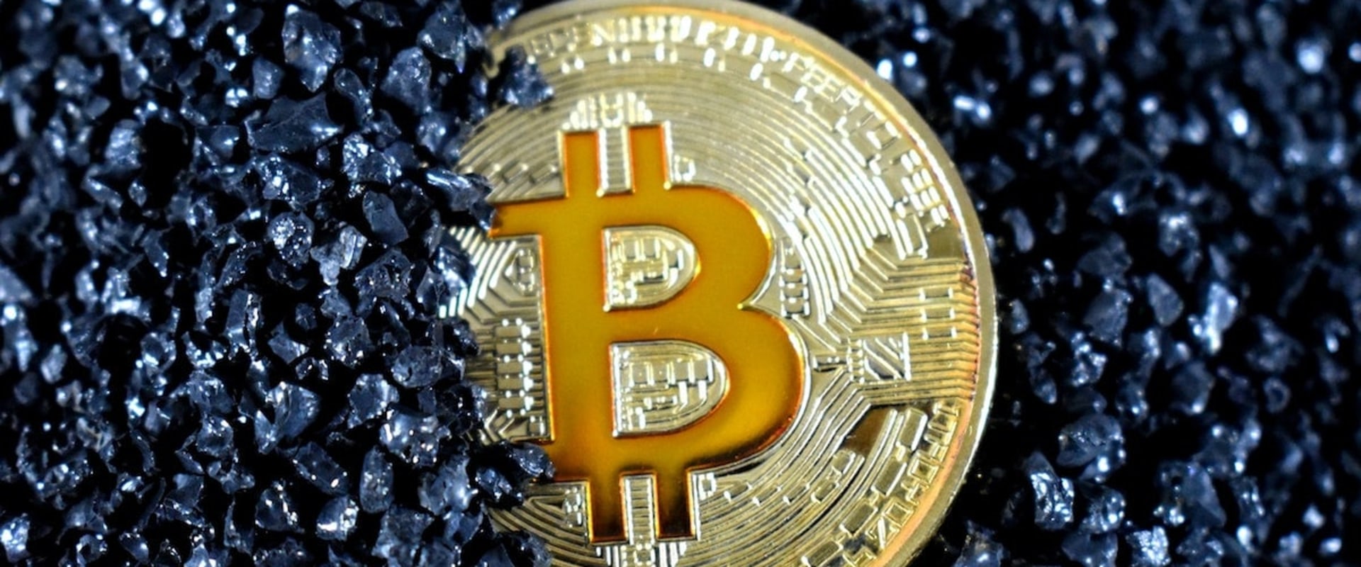 مرد بریتانیایی در تلاش برای پیدا کردن 7500 بیت‌کوین در میان زباله‌ها می‌باشد!