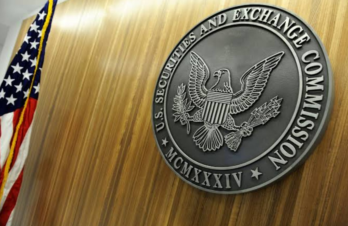 کمیسیون SEC تصمیم‌گیری درباره ETF‌های اسپات اتریوم را به تعویق انداخت