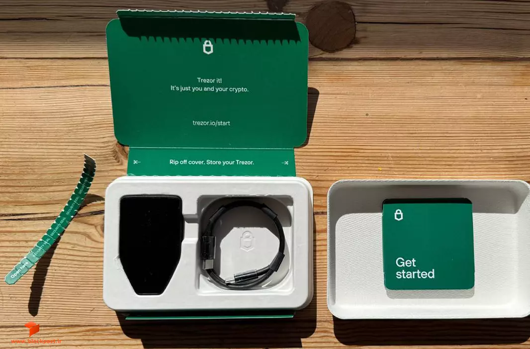 کیف پول سخت‌افزاری Trezor