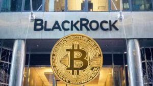 فروش ۴۱۴ میلیون دلار بیتکوین توسط بلکراک در ۲ روز: دلایل این اقدام